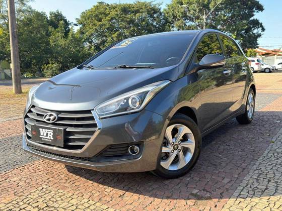 HYUNDAI HB20 1.6 PREMIUM 16V FLEX 4P AUTOMÁTICO HYUNDAI HB20 1.6 PREMIUM 16V FLEX 4P AUTOMÁTICO
